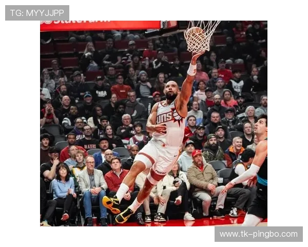 布克挡拆拉开空间助太阳提升三分效率明显